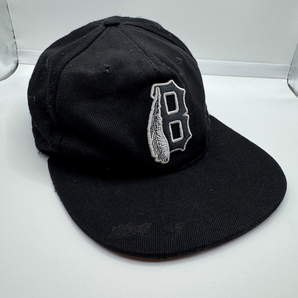 Black Scale Mens Black Feather B Logo Snapback Hat Streetwear Adjustable Cap